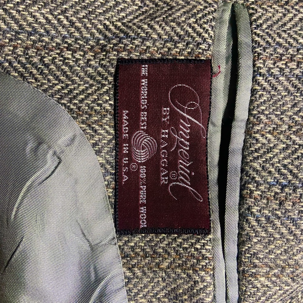 40R Blazer/Sport Coat “ imperial “ by HAGGER - 100% wool Jacket